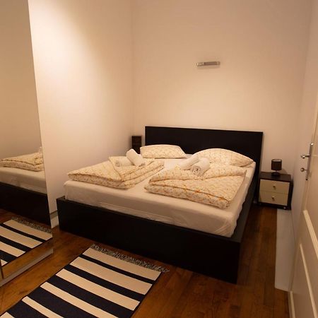Alessia Apartment In The Old Town تيميشورا المظهر الخارجي الصورة