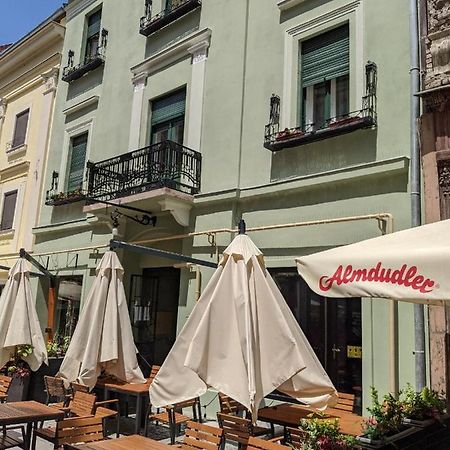 Alessia Apartment In The Old Town تيميشورا المظهر الخارجي الصورة